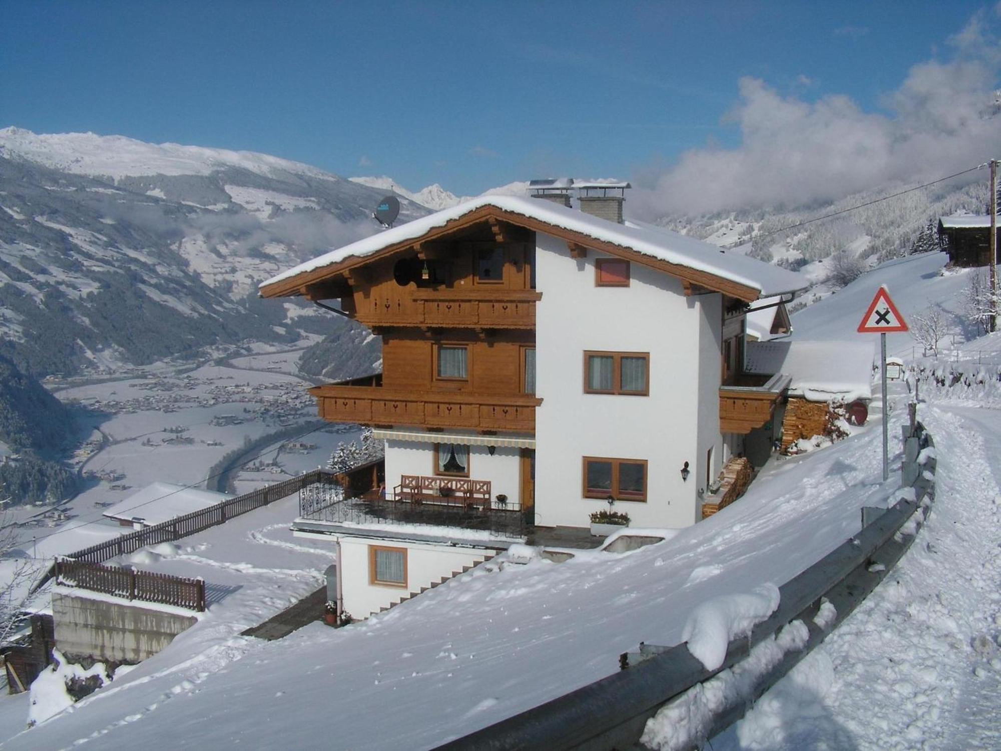 Apartment In Hippach Im Zillertal In The Mountains Muhlen  Esterno foto